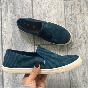 TOMS Women’s Slip-On Shoes Size 8
